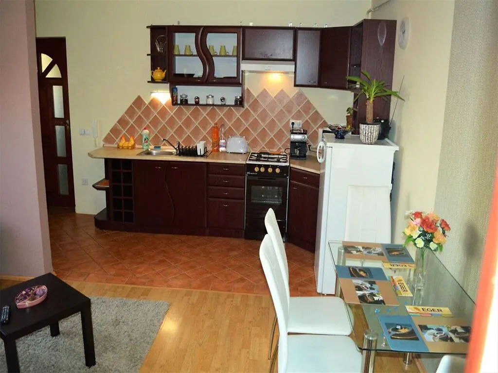 Apartment Salvus Apartman Hotel Eger